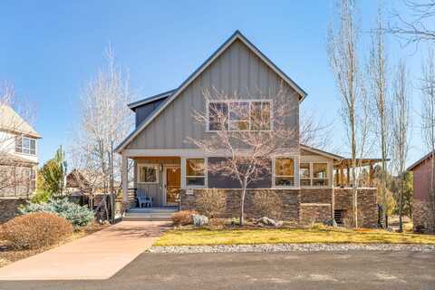 366 Willamette Park Lane, Redmond, OR 97756