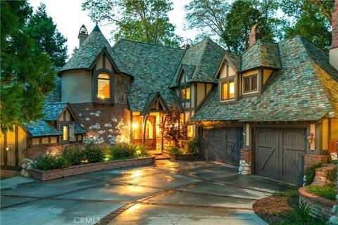 145 Pheasant Run, Lake Arrowhead, CA 92352
