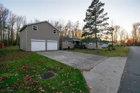 5192 University Drive Drive, Geneva, OH 44041