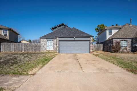 1607 SW 23rd Street, Moore, OK 73170