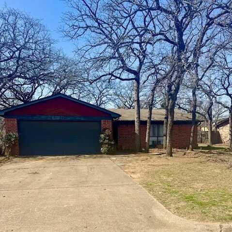 829 Lake Crest Parkway, Azle, TX 76020