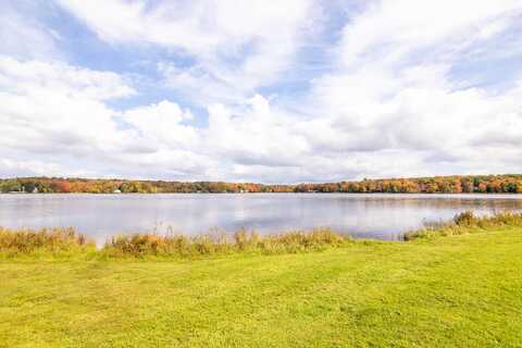 107 Mineola Circle, Pocono Lake, PA 18347