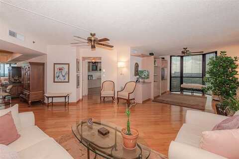 3598 Yacht Club Dr, Miami, FL 33180