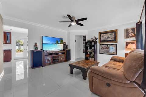 2021 NW 32nd Ct, Oakland Park, FL 33309