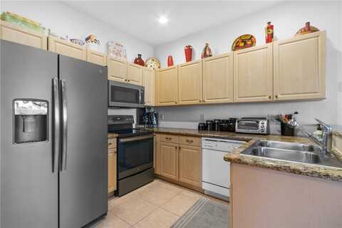 2508 Stockbridge Square SW, Vero Beach, FL 32962