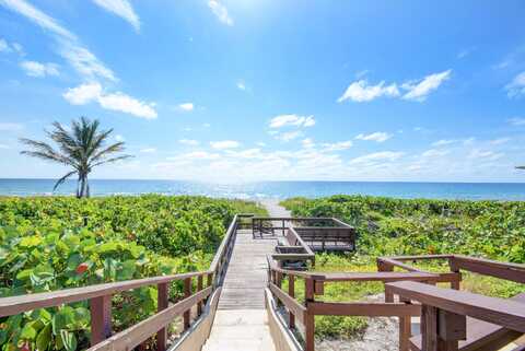 2871 N Ocean Boulevard, Boca Raton, FL 33431