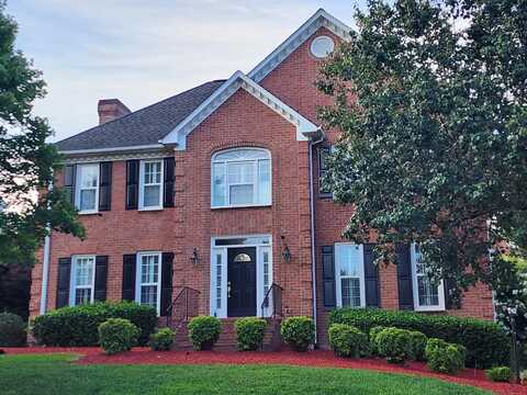 8317 Cardington DR, Roanoke, VA 24019