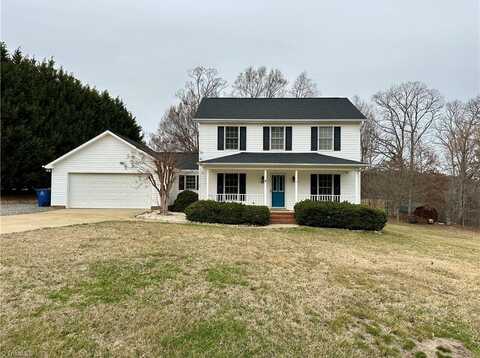 360 Saddlebred Loop, Stokesdale, NC 27357