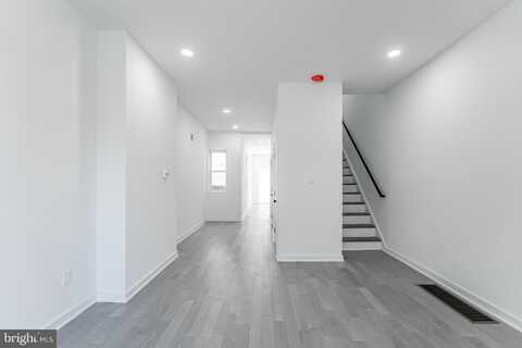 912 N 30TH STREET, PHILADELPHIA, PA 19130