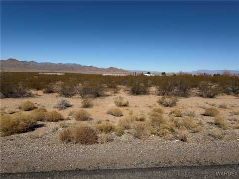 8811 N Ironwood Drive, Kingman, AZ 86401