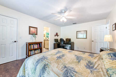 Linden, LAKE WORTH, FL 33467