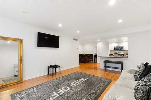 White Oak, ENCINO, CA 91316