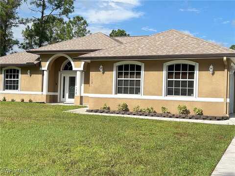 Oak, LEHIGH ACRES, FL 33972