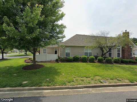 Tabb Smith, YORKTOWN, VA 23693