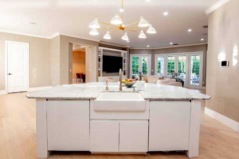 Churchill, LANTANA, FL 33462