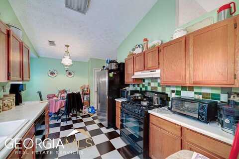 Tia, KENNESAW, GA 30152