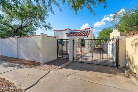 10Th, TUCSON, AZ 85719