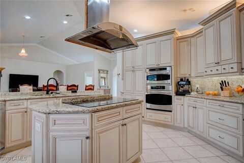 4Th, NAPLES, FL 34120