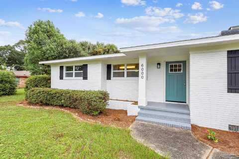 Sarah, PENSACOLA, FL 32503