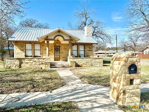 Broad, LAMPASAS, TX 76550
