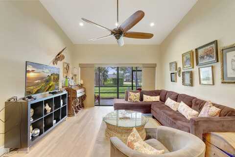 English, LAKE WORTH, FL 33467