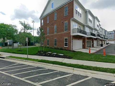 Oak, FAIRFAX, VA 22030