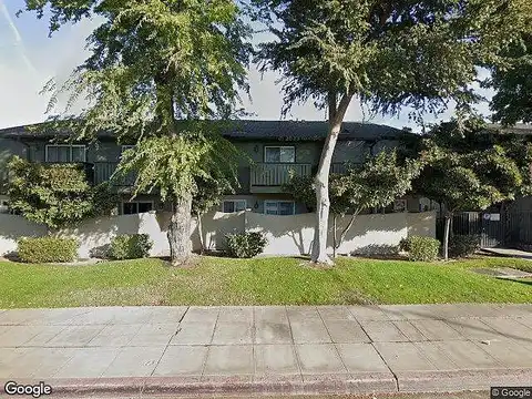 E Mckinley Ave, Fresno, CA 93703