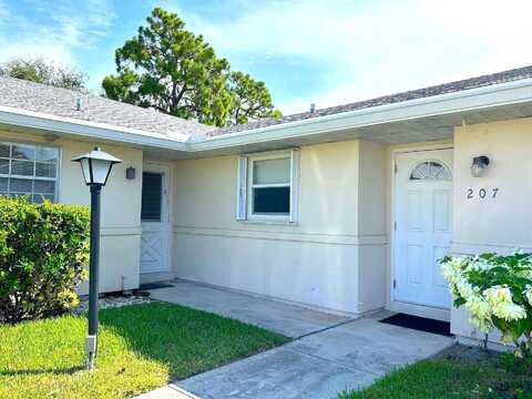 Cape Cod, LAKE WORTH, FL 33467