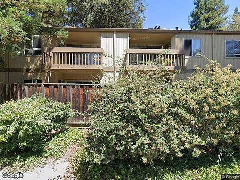 Cypress Point Dr 88, Mountain View, CA 94043