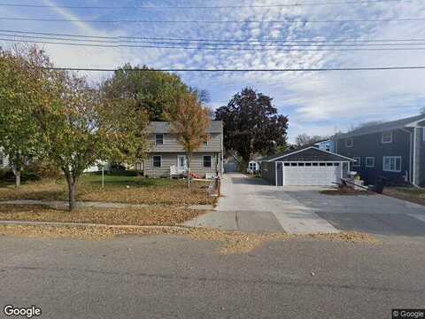 11Th Street, Willmar, MN 56201