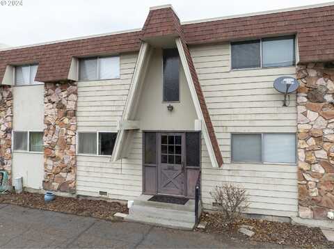9Th, THE DALLES, OR 97058