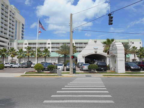 Atlantic, DAYTONA BEACH, FL 32118