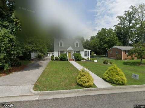 6Th, BLACKSTONE, VA 23824