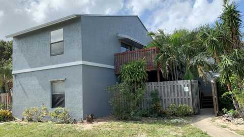 Crossings Circle, Boynton Beach, FL 33435