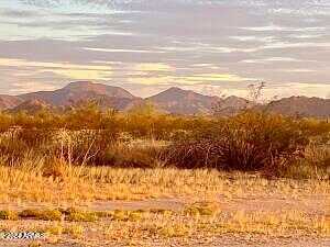 W Century Rd. Lot C 1.51 Acres -- -, Maricopa, AZ 85139