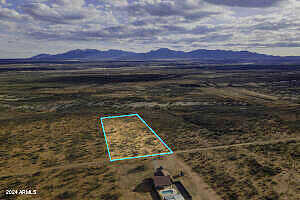 E Elijah Place 19P, Huachuca City, AZ 85616