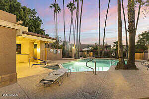 N 11Th Street 2, Phoenix, AZ 85020