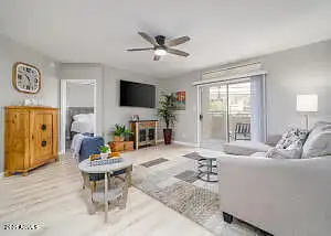 N Cave Creek Road 1082, Phoenix, AZ 85020