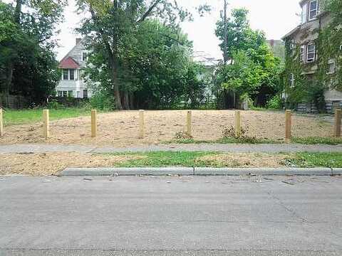 Wadena Ave, East Cleveland, OH 44112