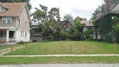 Roxbury, CLEVELAND, OH 44112