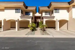 E Camelback Road 207, Phoenix, AZ 85018