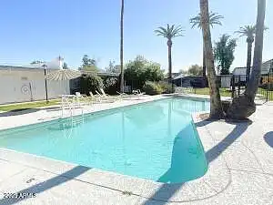 E Camelback Road 204, Phoenix, AZ 85018