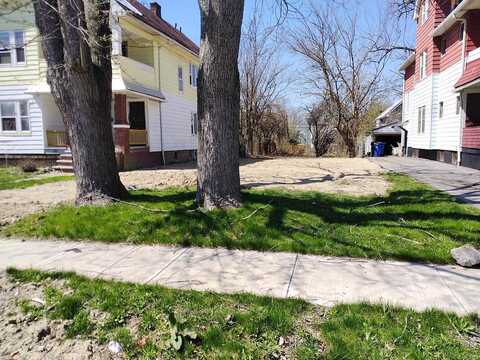 118Th, CLEVELAND, OH 44120