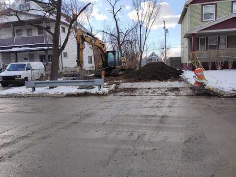 E 118, Cleveland, OH 44105