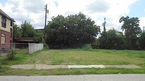Bayliss, CLEVELAND, OH 44103
