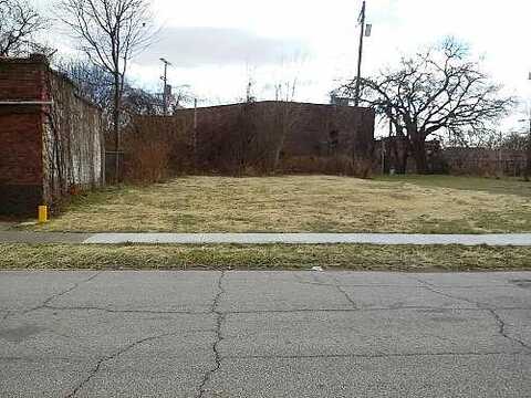 Bayliss, CLEVELAND, OH 44103