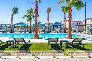 E Hampton Avenue 4V, Mesa, AZ 85209