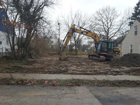 Way, CLEVELAND, OH 44105