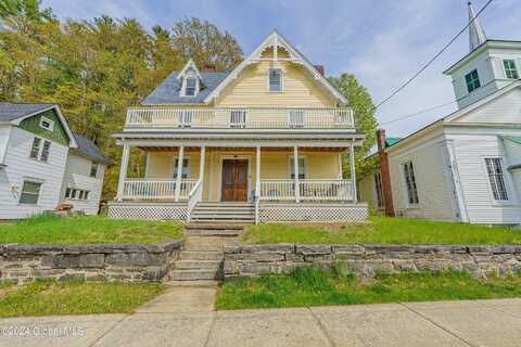 28 Main Street, Lake Luzerne, NY 12846