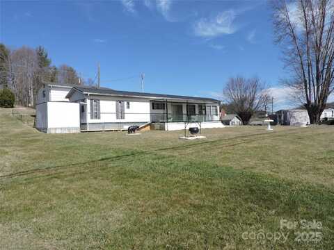 392 Cane River School Road, Burnsville, NC 28714